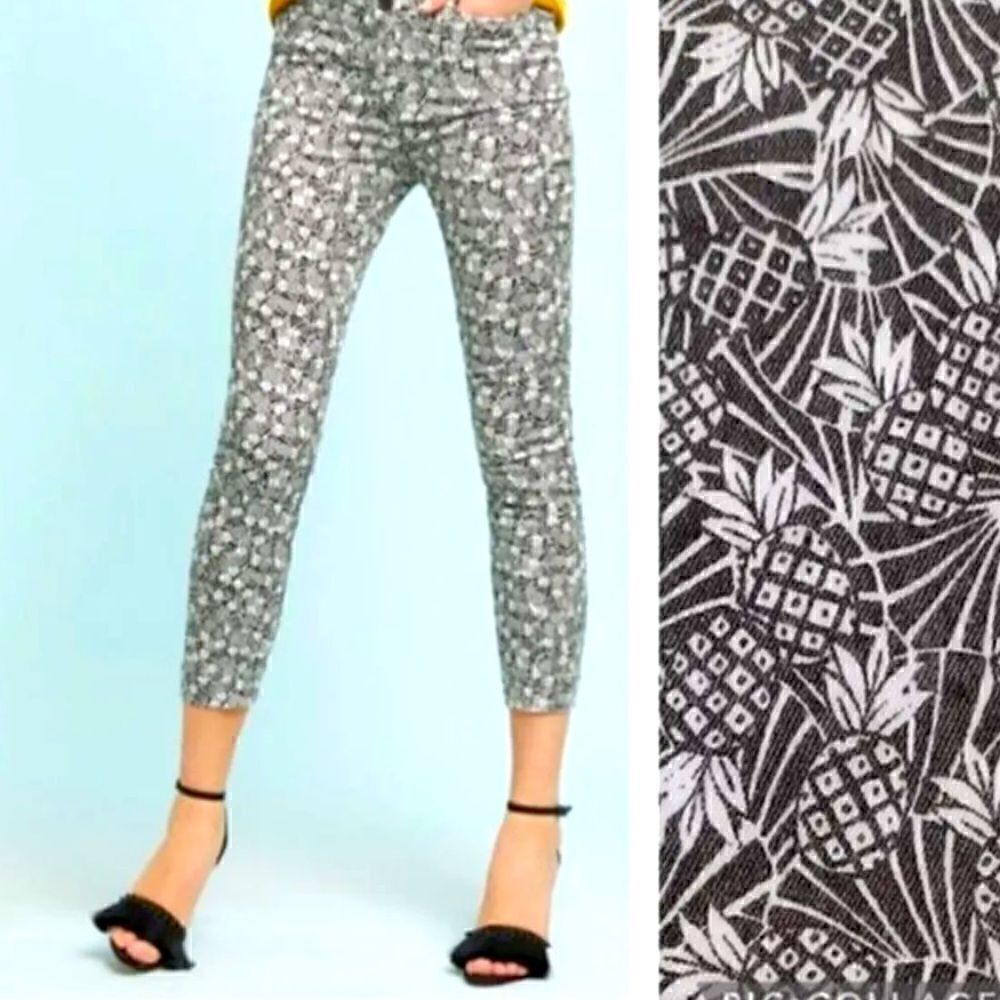 Anthropologie Bowery printed pants